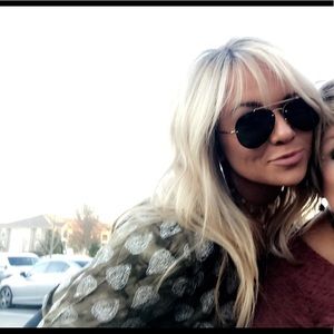 Meet your Posher, Ashton